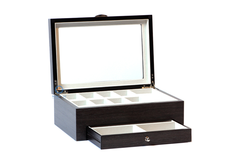 wooden watchbox for 8 watches and juwelry