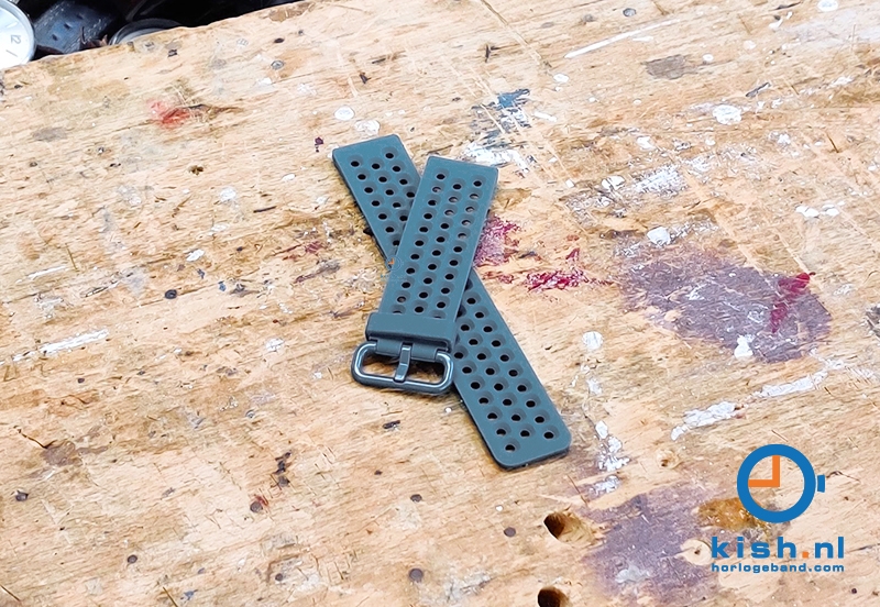 Horlogeband 23mm perforated siliconen donkergrijs