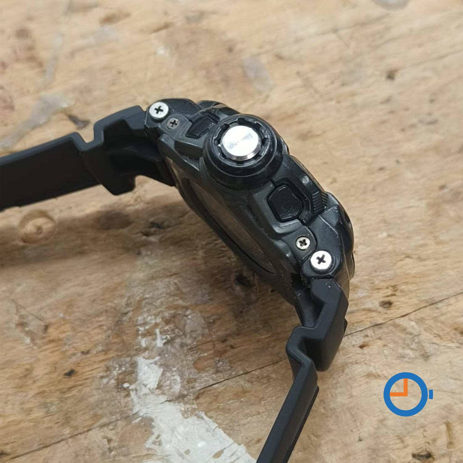 Alternative strap for G-Shock GW-9200