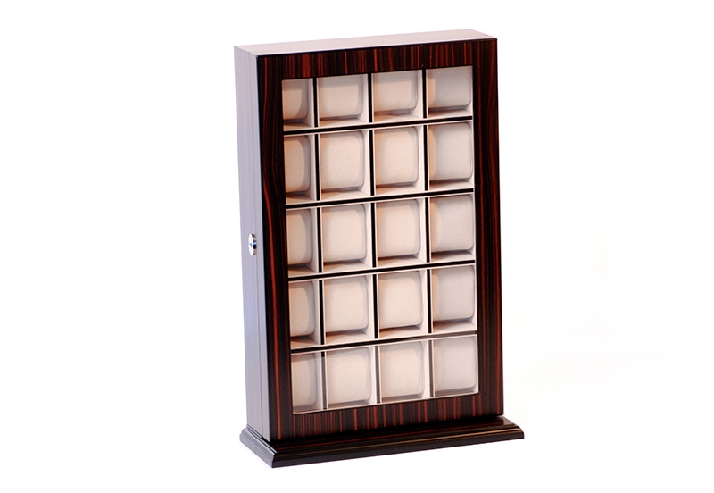 Watchshowcase for 20 watches - Ebony finish